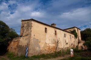 De la Torre dels Frares al Casino de la Rabassada: patrimoni en punt mort